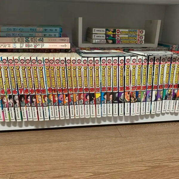 [BUNJANG] My Hero Academia Manga Set Volumes 1-39 with Special Extras / 나의 히어로 아카데미아 만화책 1-39권 전권 특전다수