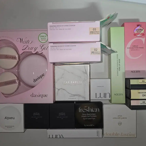 [BUNJANG] New Cushion Foundation, Mini Cushion, Tone-Up Base, Concealer, Corrector Set / [새상품] 쿠션 미니쿠션 톤업베이스 컨실러 코렉터