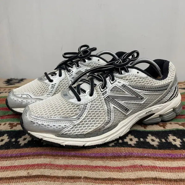 [BUNJANG] New Balance 860v2 Sneakers / 뉴발란스 860v2 스니커즈 운동화 265 X02168