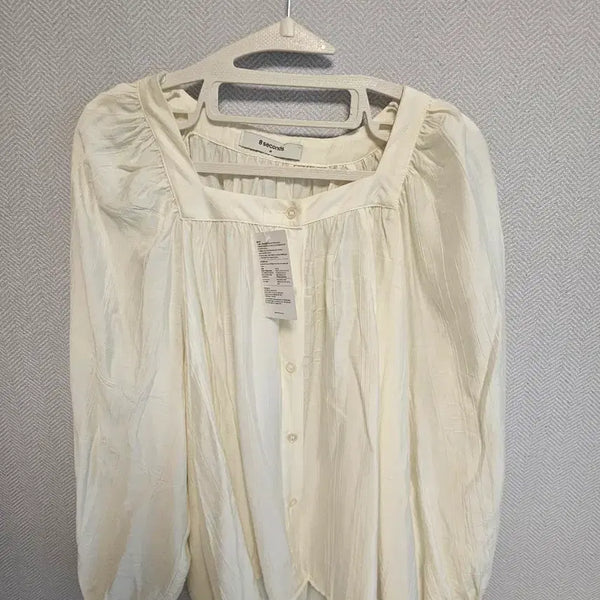 [BUNJANG] 8 Seconds Square Neck Blouse Ivory / [에잇세컨즈] 스퀘어넥 블라우스 아이보리 (125364MQ20)