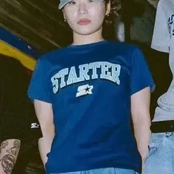 [BUNJANG] Starter Korea College Logo Semi Crop Short Sleeve T-Shirt (Navy) / 새상품 스타터 코리아 컬리지 로고 세미 크롭 반소매 (네이비)