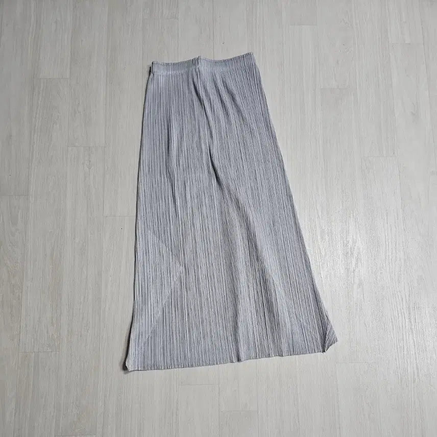 [BUNJANG] Pleats Please Triangle Skirt Size 3 / 플리츠플리즈 트라이앵글 스커트 3사이즈
