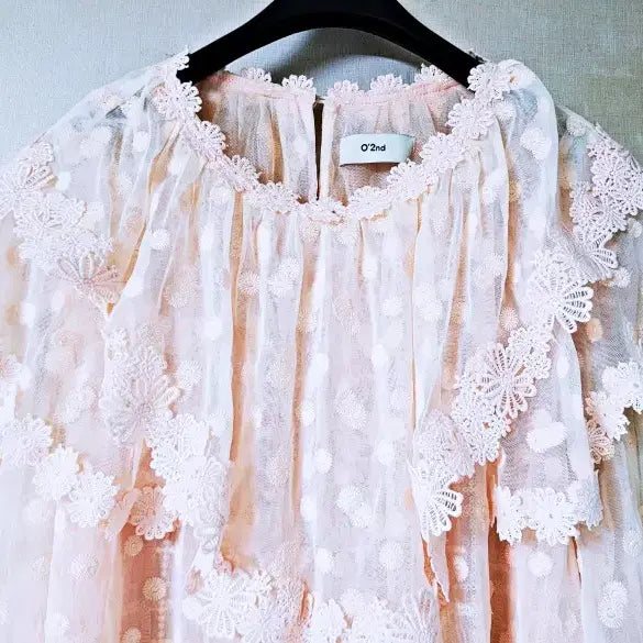 [BUNJANG] Ozscecon Salmon Pink Perforated Knit See-through Blouse / 오즈세컨 살몬 연핑크 펀칭니트 시스루 블라우스 폴1351