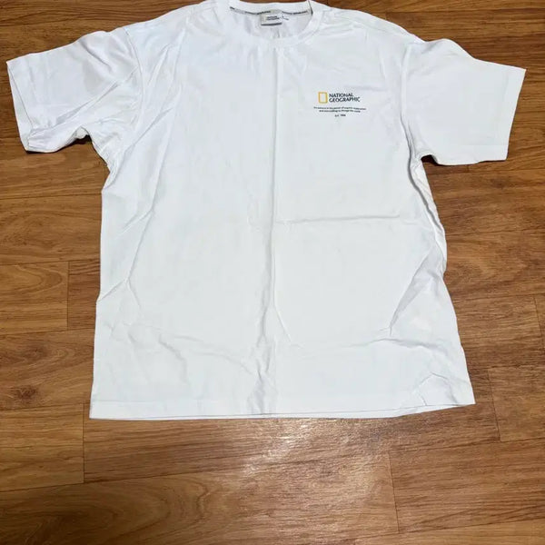 [BUNJANG] National Geographic Short Sleeve T-Shirt Size 105 / [105] 내셔널지오그래픽 반팔티