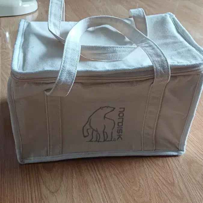 [BUNJANG] Nordisk Cooling Bag Ivory / 노르디스크 쿨링백 아이보리