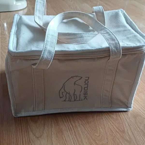 [BUNJANG] Nordisk Cooling Bag Ivory / 노르디스크 쿨링백 아이보리