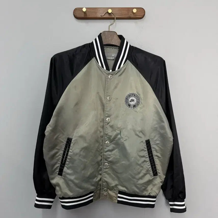 [BUNJANG] Nike Old School Stadium Varsity Jacket M / 나이키 올드스쿨 스타디움 바시티 자켓 H3126