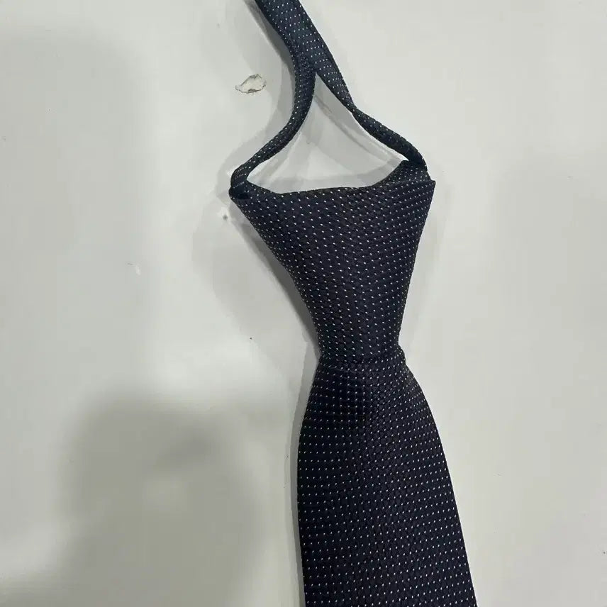 [BUNJANG] Brentwood Jacquard Pattern Zipper Automatic Necktie / 브렌우드 잔패턴 지퍼자동넥타이 새상품