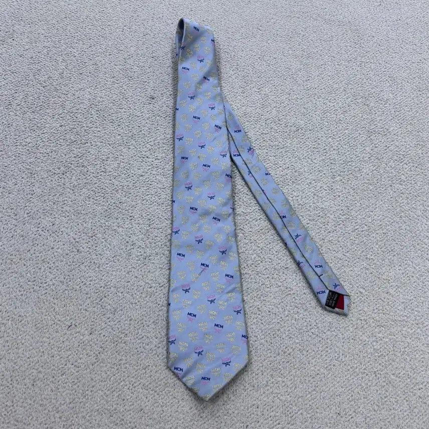 [BUNJANG] MCM Logo Pattern Silk Necktie with Chain Detail / F MCM 로고 패턴 체인장식 실크 넥타이 0707E2