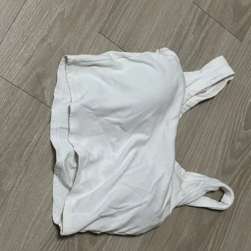 [BUNJANG] White Sleeveless Tank Top / 미사용 화이트 민소매 나시