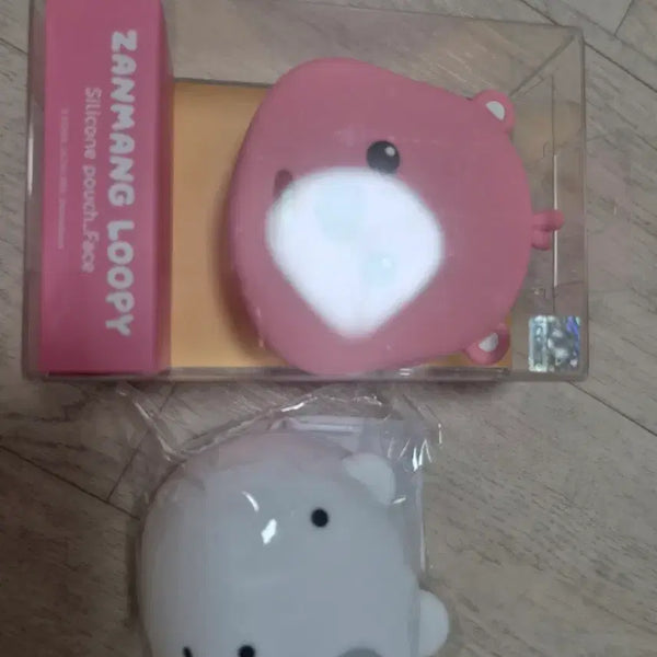 [BUNJANG] Jang-mang Luffy Silicone Pouch (Pink Face) with Nungnyangi Keyring / 잔망 루피 실리콘 파우치 얼굴 핑크 눈멍냥이 키링