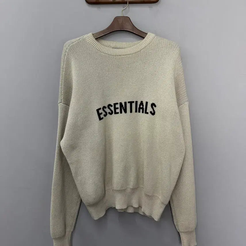 [BUNJANG] Fear of God Essentials Embroidered Logo Ivory Knit M / 피어오브갓 에센셜 자수로고 아이보리 니트 H3128