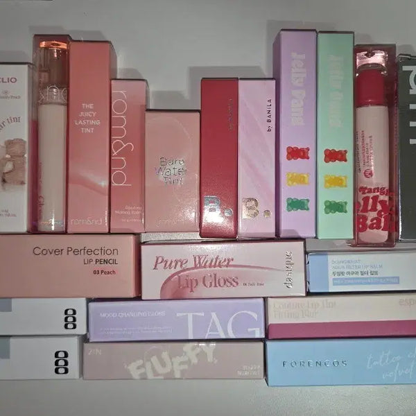 [BUNJANG] Various Korean Lip Products: Tints, Glosses, Balms, and Liners / [새상품] 틴트 립스틱 립 라이너 립 플럼퍼 글로스 미니 틴트 등 립 제