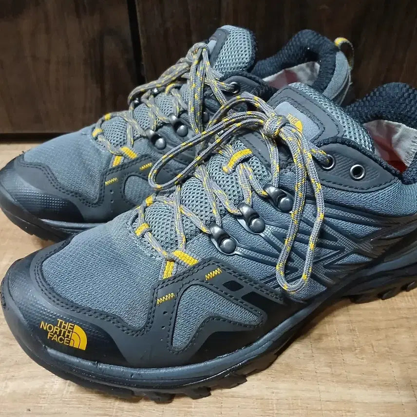 [BUNJANG] The North Face Gore-Tex Hiking Boots Grey/Yellow 265mm / 노스페이스 고어텍스 등산화 회색/노랑 265
