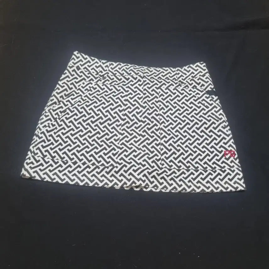 [BUNJANG] Pearly Gates Black Pattern Skirt Shorts / PEARLY GATES 파리게이츠 정품 블랙 패턴 숏 치마 바지 팬츠