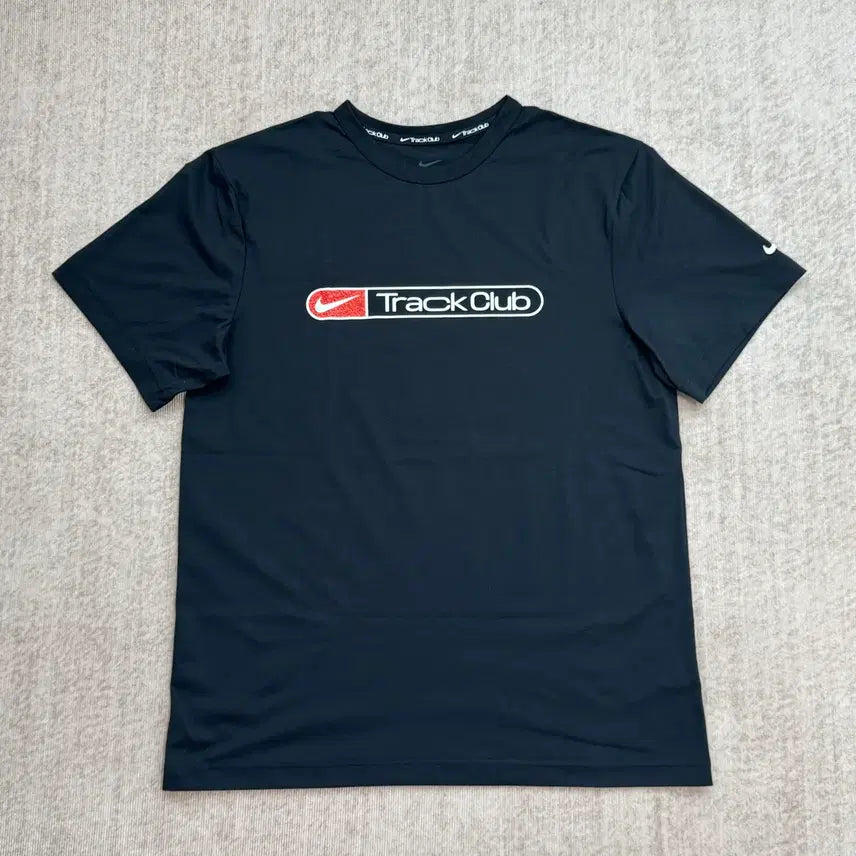 [BUNJANG] Nike Black Track Club Dri-FIT Short Sleeve T-Shirt L / 나이키 블랙 트랙클럽 드라이핏 반팔 티셔츠 L