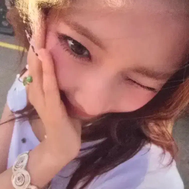 [BUNJANG] BABYMONSTER Ruka Official Photocard (Music Core Pre-recording) / 베이비몬스터 I like it 루카 공방 포카 사녹 음중