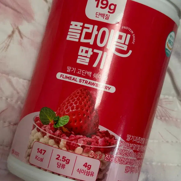 [BUNJANG] Flymile Strawberry Protein Shake 630g / 플라이밀 딸기맛 프로틴 단백질 쉐이크