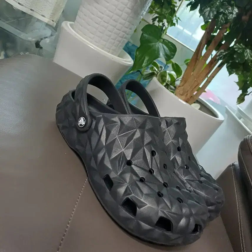 [BUNJANG] Men's Crocs 270 / 남자크록스  270