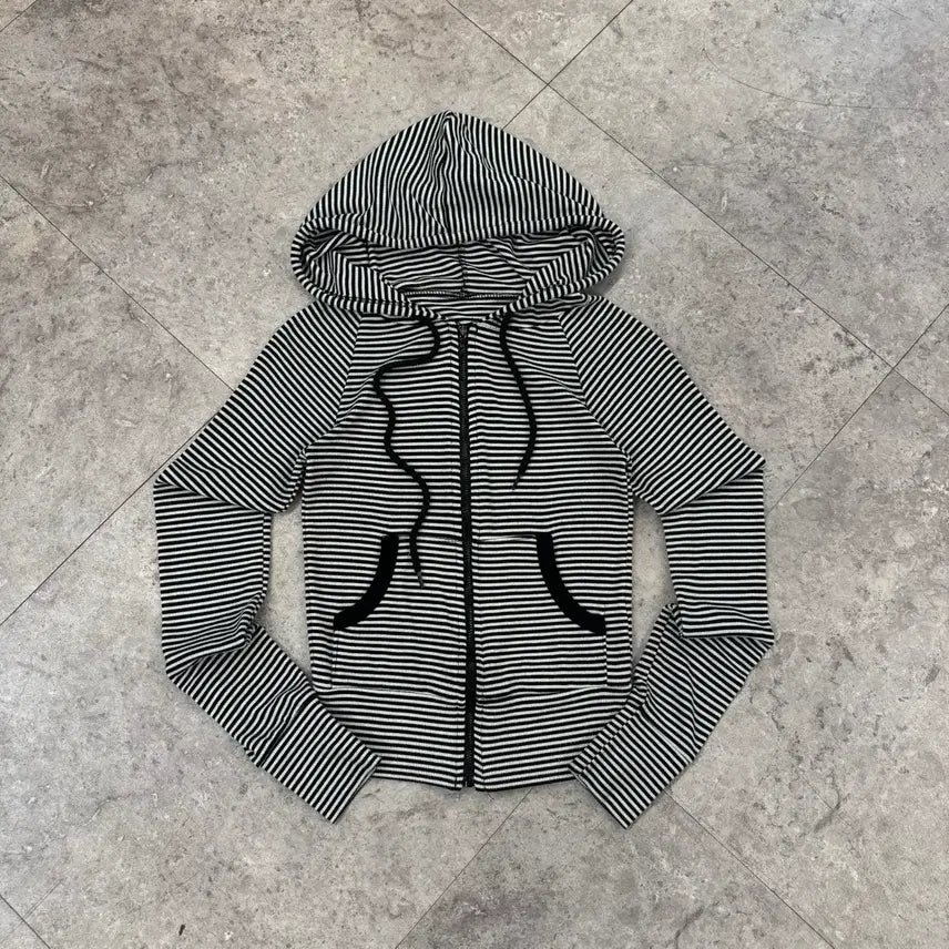 [BUNJANG] Vintage Striped Slim Fit Hoodie Zip-Up / 빈티지 스트라이프 슬림핏 후드집업 #csz720