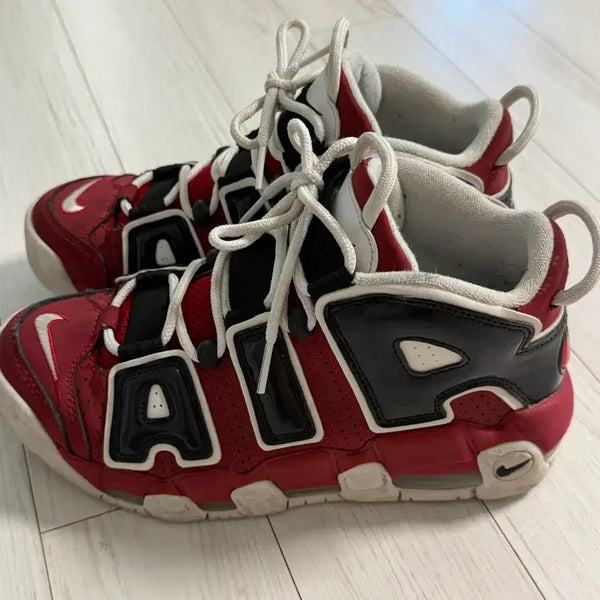 [BUNJANG] Nike Air More Uptempo Christmas 240 / 나이키 에어모어업템포 크리스마스 240