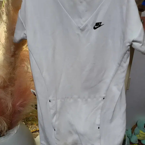 [BUNJANG] Nike V-Neck Short Sleeve T-Shirt Dress White / 나이키 브이넥 반팔 티셔츠 화이트 원피스
