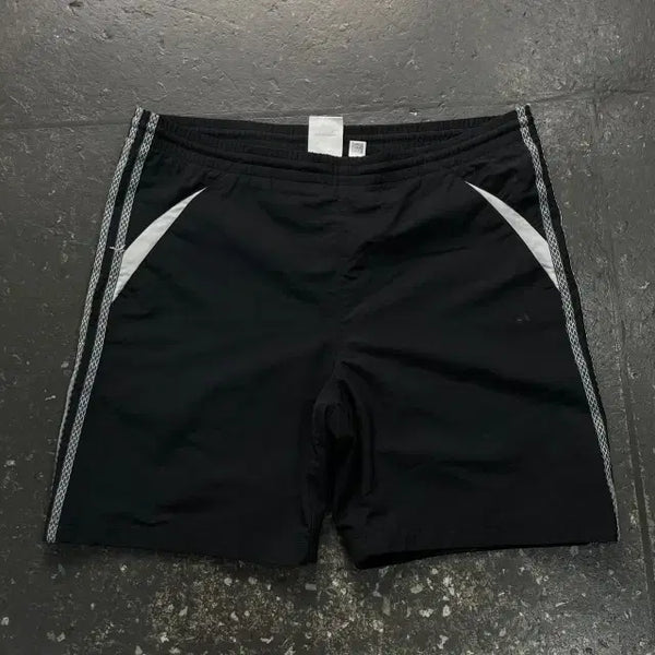 [BUNJANG] Adidas Three-Stripes Track Shorts / 100 아디다스 삼선 트랙 반바지