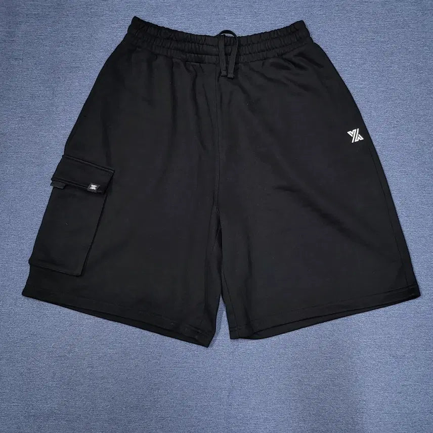 [BUNJANG] XEXYMIX Essential Signature Brushed Bermuda Cargo Shorts Black L / 젝시믹스 에센셜 시그니처 기모 버뮤다 카고쇼츠 블랙 (L)