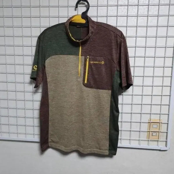 [BUNJANG] Merrell Zip-Up Short Sleeve T-Shirt (Men's Size 100) / (상태굿)머렐집업반팔(남100)