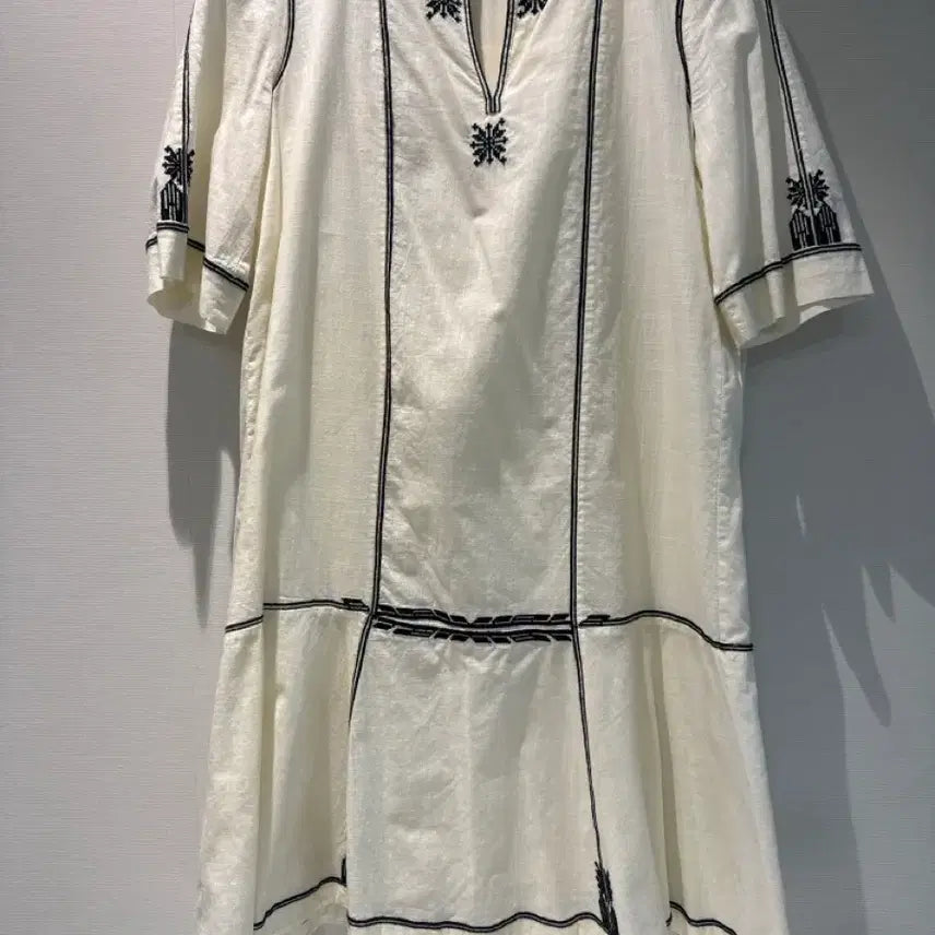 [BUNJANG] Isabel Marant Étoile White Embroidered Mini Dress / 이자벨마랑 에뚜알 원피스