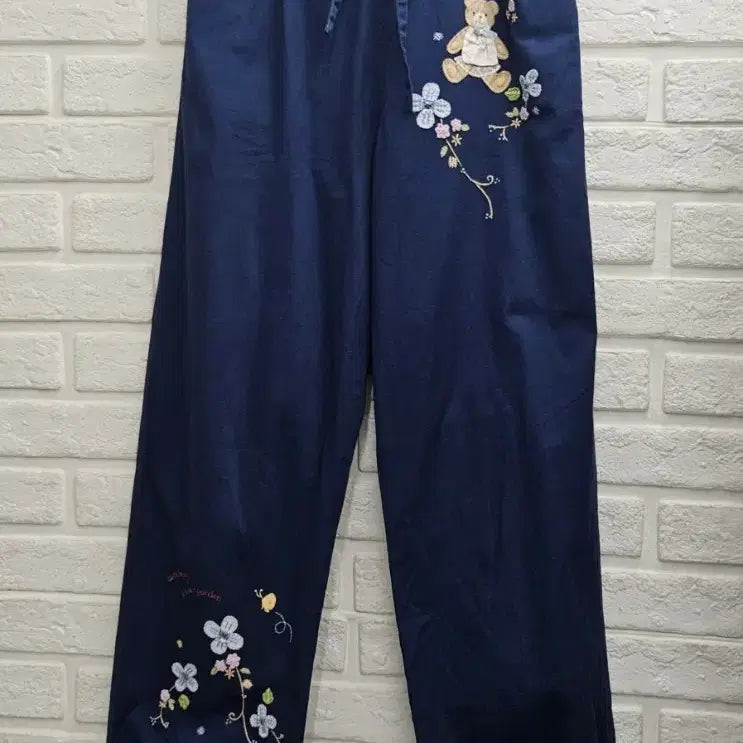 [BUNJANG] Japanese Vintage Cutesy Bear Embroidery Pants / A4792  일본빈티지 큐즈베리 곰돌이 자수바지