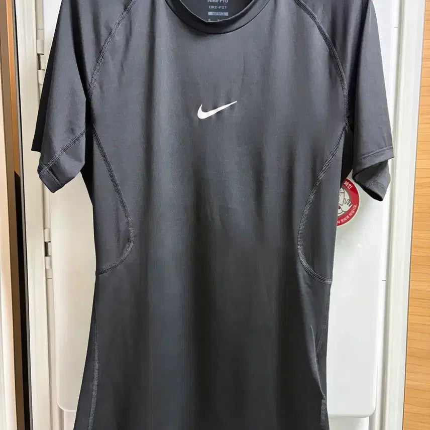 [BUNJANG] Nike Pro Dri-FIT Short Sleeve T-Shirt Black M / 나이키 프로 드라이핏 반팔 티셔츠 블랙 M 95