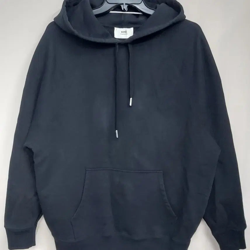 [BUNJANG] AMI Paris Tonal Embroidery Pullover Hoodie - Dark Black (2XL) / AMI아미 2XL 톤온톤 블랙자수 풀오버 후디/후드티. BK. A.