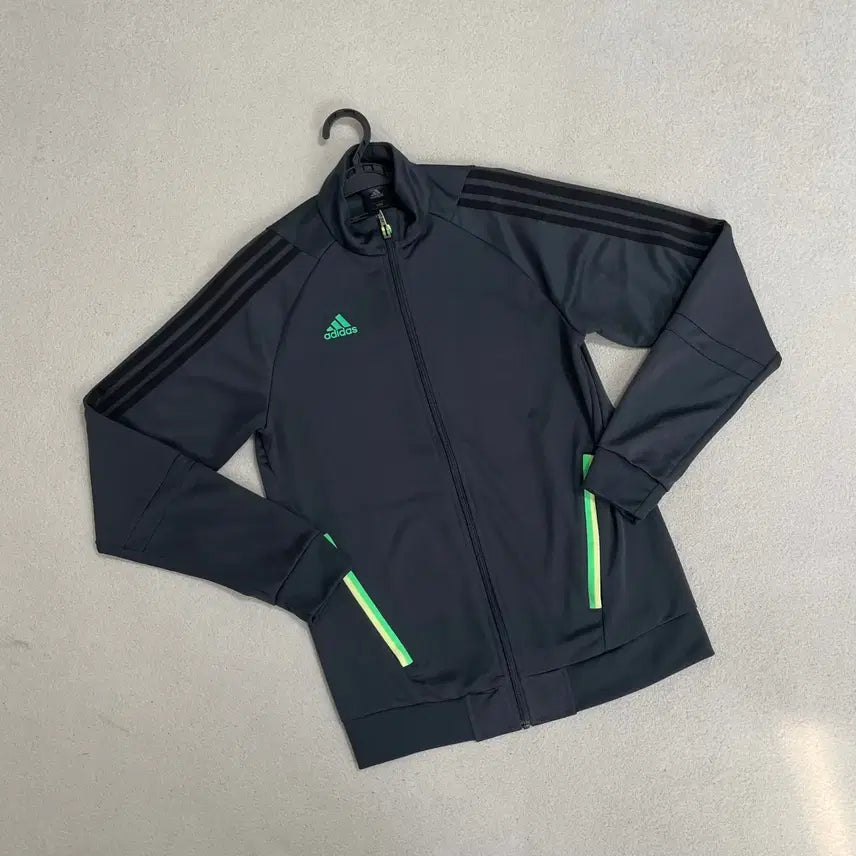 [BUNJANG] Adidas Training Track Top Jacket Size 95 M / M 아디다스 트레이닝복 져지 자켓 B.4029