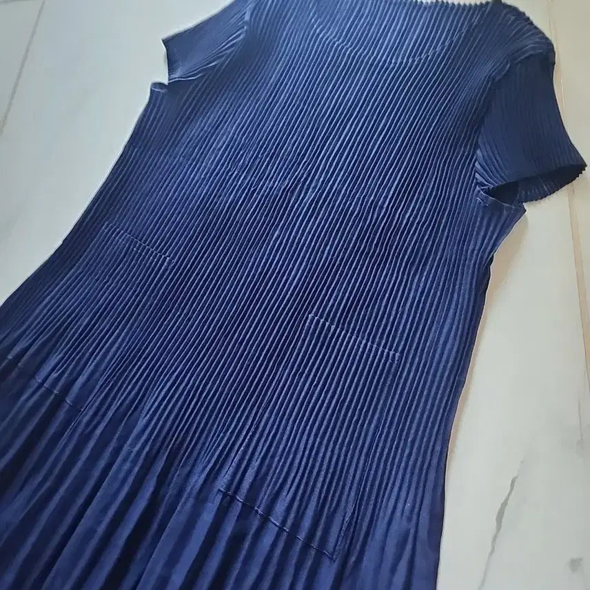 [BUNJANG] Pleated Dress with Pocket Detail - Summer Everyday/Vacation Wear / 플리츠 원피스 주름 원피스 주머니 포인트 여름 원피스 일상복 휴가룩