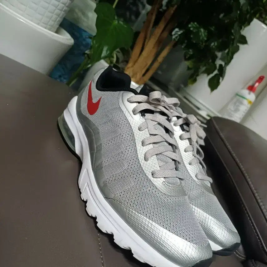 [BUNJANG] Nike Air Max Grey Sneakers Size 275 / 나이키 에어맥스 회색 운동화 275