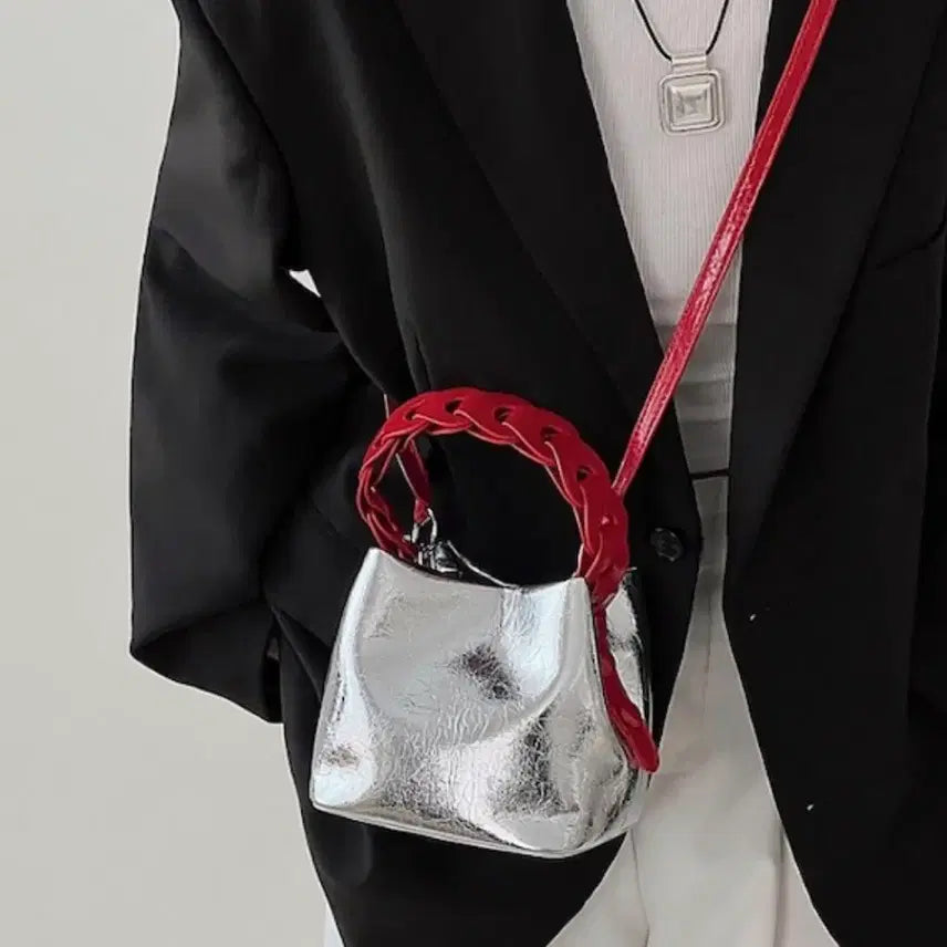 [BUNJANG] Silver Mini Shoulder Bag with Red Chain / 실버 미니 백 레드 체인 숄더백