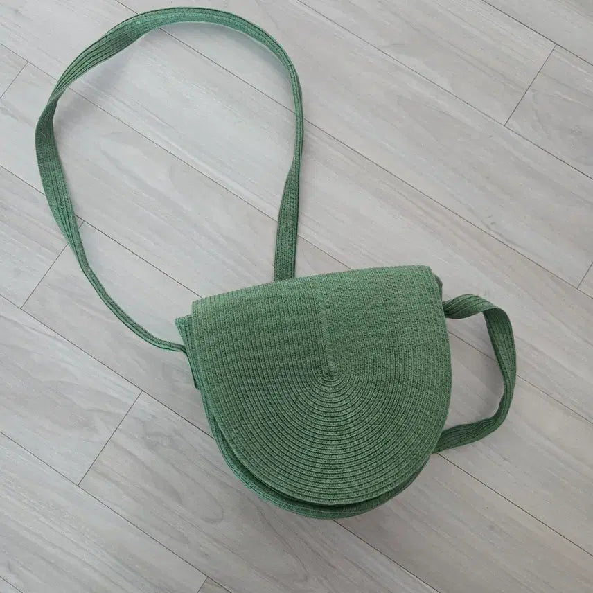 [BUNJANG] Green Raffia Shoulder Bag / 그린라탄크로스백 초록색여름숄더백
