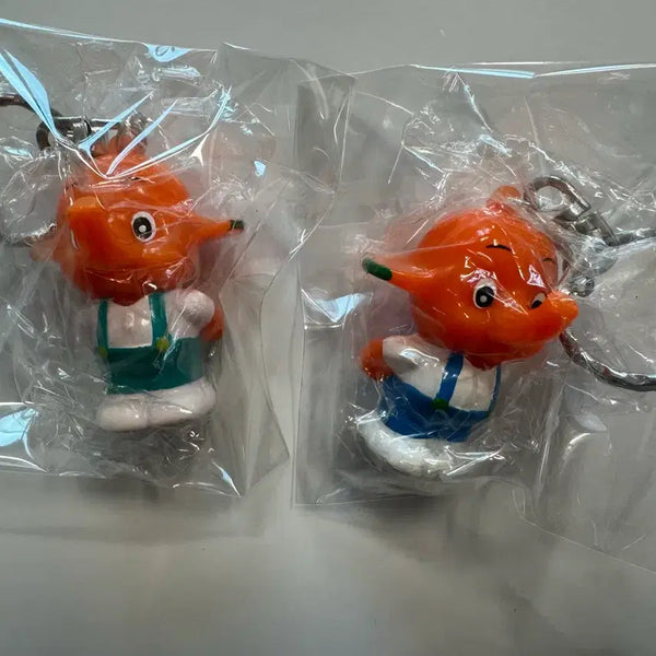 [BUNJANG] Sato-chan Keychain (Blue/Green, 2 Types) - Sealed / [미개봉 새상품] 사토짱 키링 (블루/그린 2종)