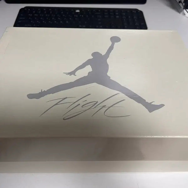 [BUNJANG] Nike Air Jordan 4 SB Retro SP Pine Green / 조던 4 x 나이키 SB 레트로 SP 파인 그린 미착