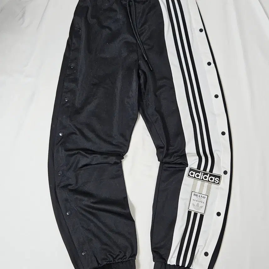 [BUNJANG] Adidas Adibreak Side Snap Jogger Pants Training XS / 아디다스 아디브레이크 사이드스냅 조거팬츠 트레이닝 XS (거의 새상품)
