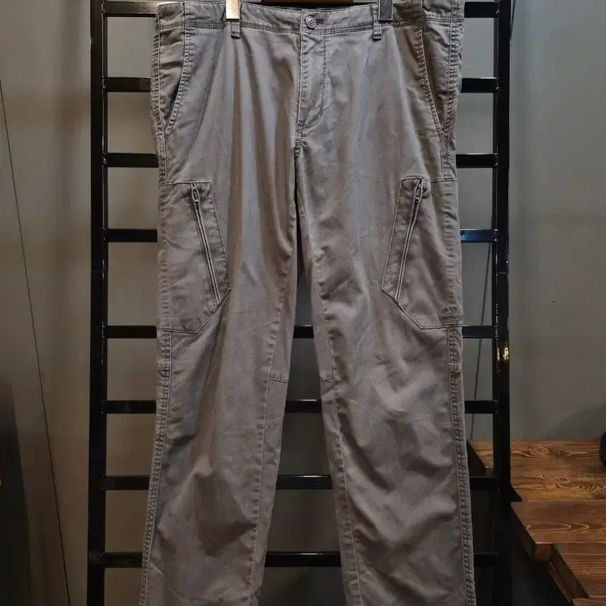 [BUNJANG] C.P. Company Cargo Pants Grey Size 090 / [090] 씨피컴퍼니 카고 팬츠 그레이 8.5