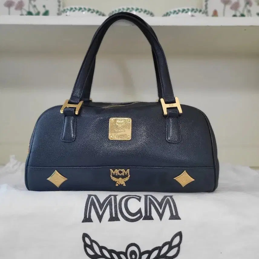 [BUNJANG] MCM Genuine Leather Gold Logo Tote Bag / 정품 엠씨엠 금장 소가죽  토트백