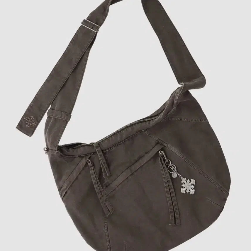 [BUNJANG] Slow Acid Washed Vintage Hobo Crossbody Bag [Brown] / 슬로우애시드 워시드 빈티지 호보 크로스백 [브라운]