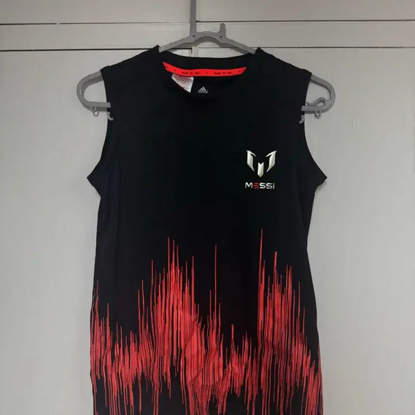 [BUNJANG] Adidas Messi Graphic T-Shirt Black / [정품] 아디다스 메시 그래픽 티셔츠 블랙