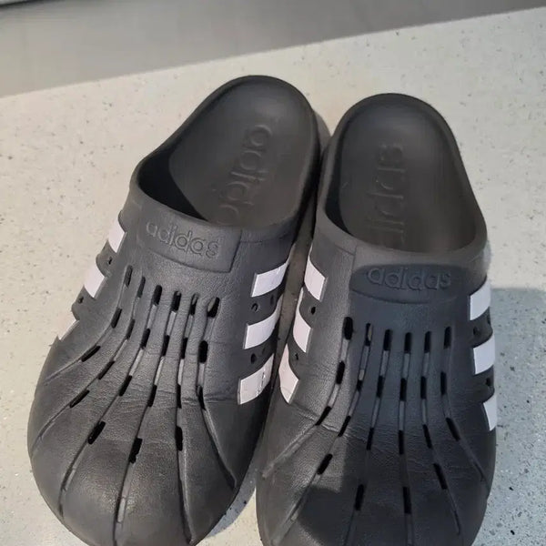 [BUNJANG] Adidas Adilette Clogs 285 / 아디다스 아딜렛 클로그285