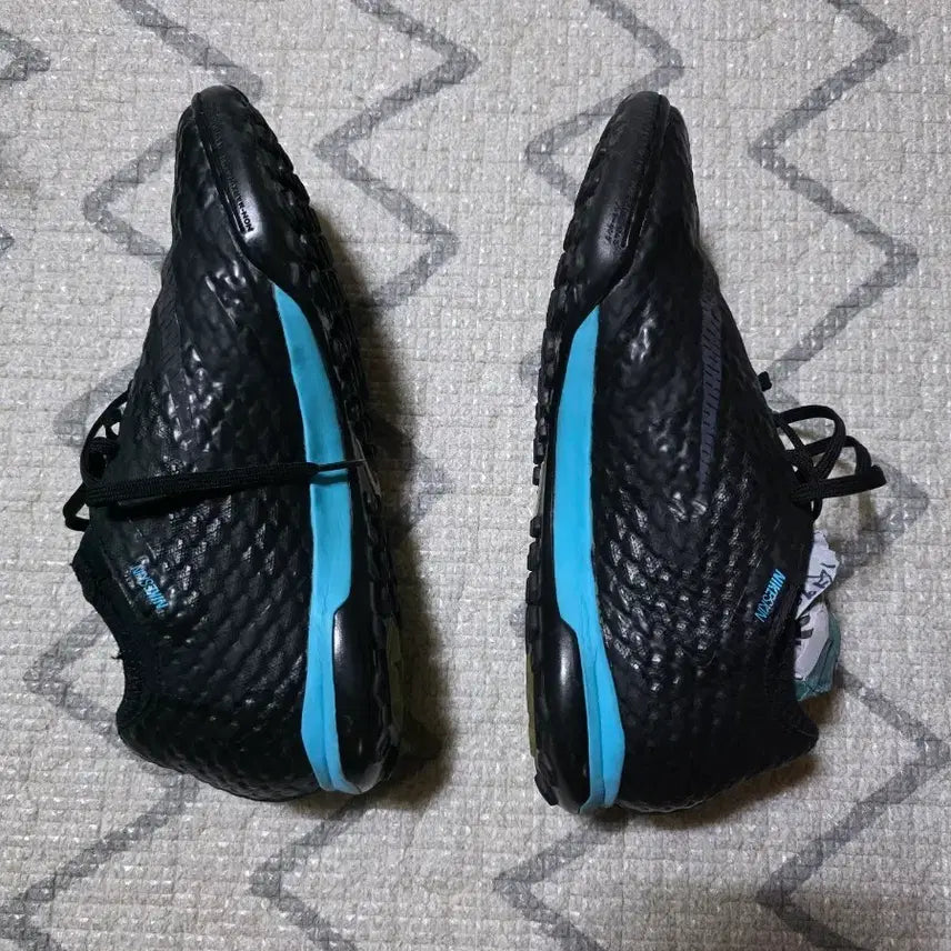[BUNJANG] HyperVenom Futsal Shoes Size 265 / 하이퍼베놈풋살화