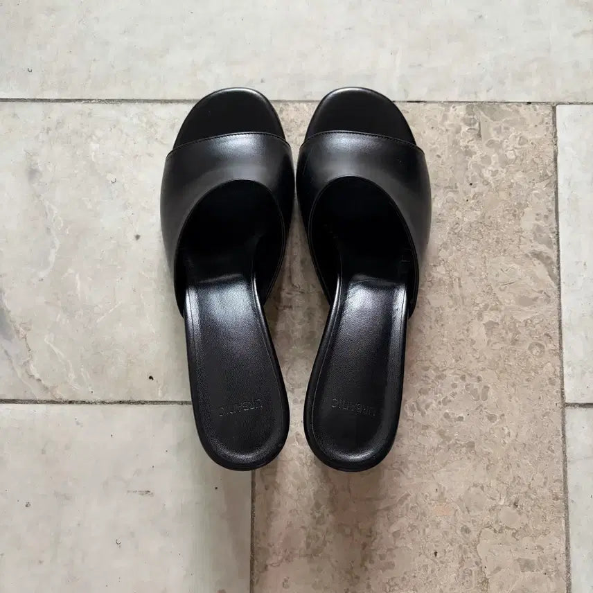 [BUNJANG] Urbanik 30 Donna Slide Heels (245) / 얼바닉30 도나 슬라이드 힐 (245)