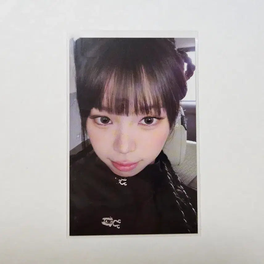 [BUNJANG] LE SSERAFIM Kim Chaewon Concert Puretty Zone Photocard / 르세라핌 콘서트 피어나존 김채원 포카