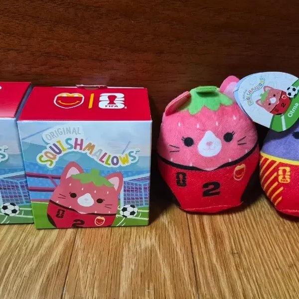[BUNJANG] Squishmallows Strawberry Cat & Llama Soccer Figurine Bundle Set / 스퀴시멜로우 딸기 고양이 / 라마 축구 피규어